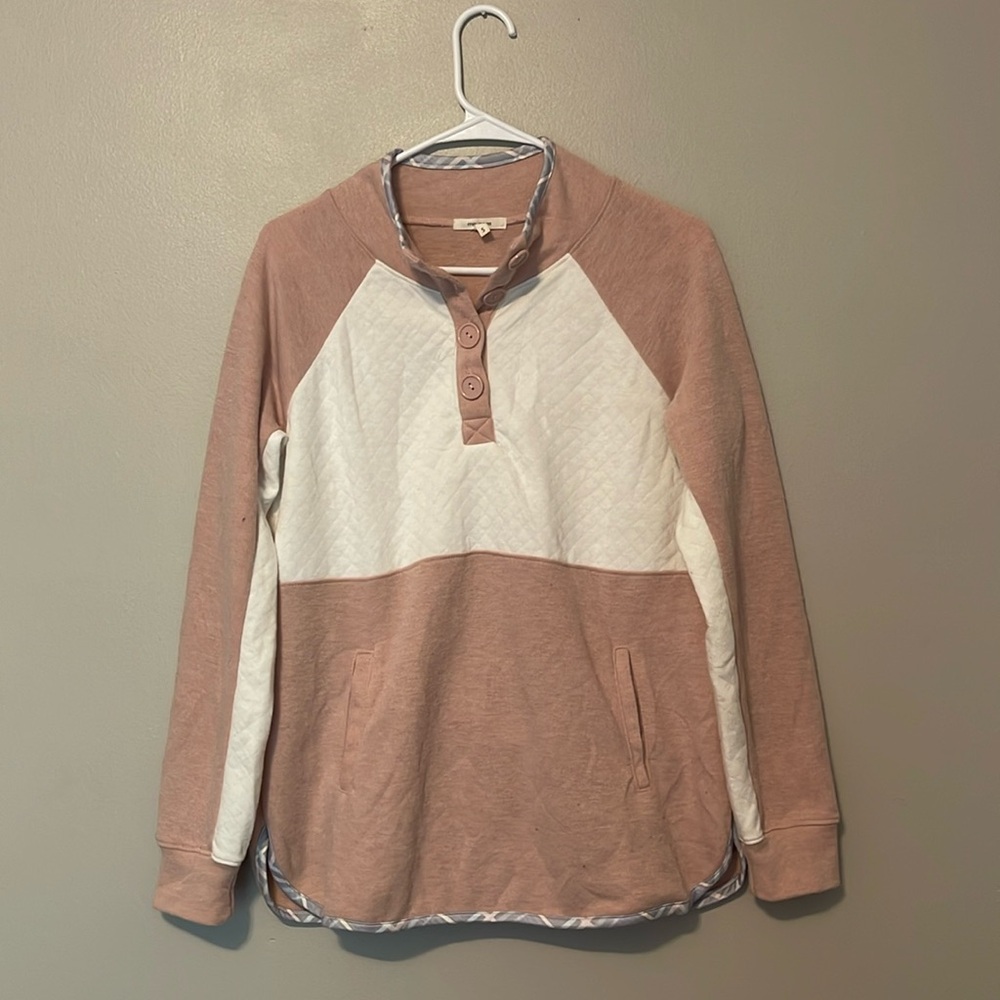 Maurices Pink and White Quilted Pullover Sweatshirt